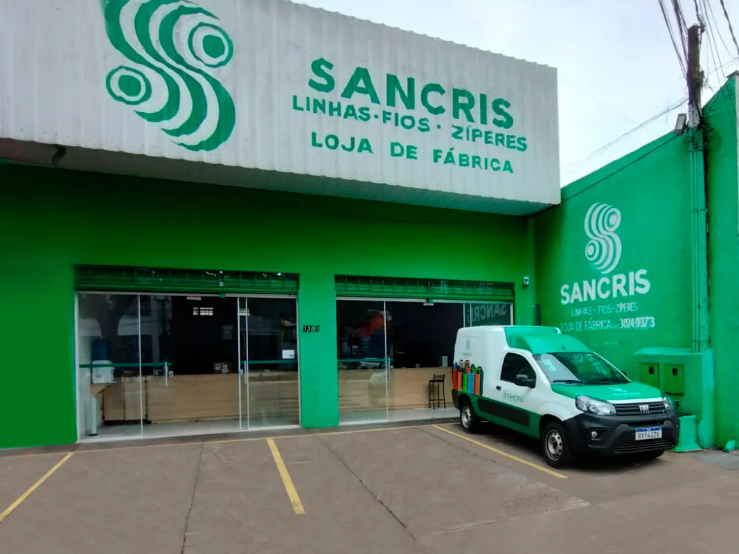 Loja de fábrica SANCRIS em Maringá, Paraná. Loja de linhas, fios e zíperes com alto padrão de qualidade, entrega rápida e pronto atendimento.